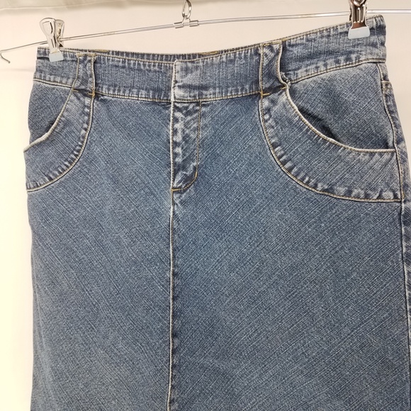 Janeville Jean skirt waist 33 inches - Picture 3 of 8